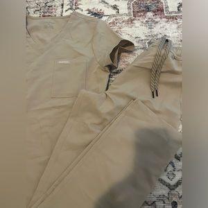 JAANUU scrubs Jogger & one pocket top